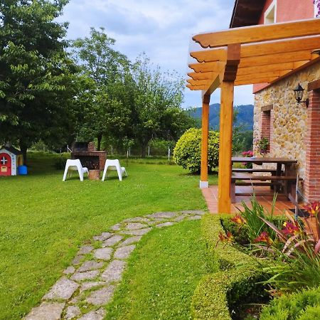 Casa Rural El Jondrigu Onís Kültér fotó